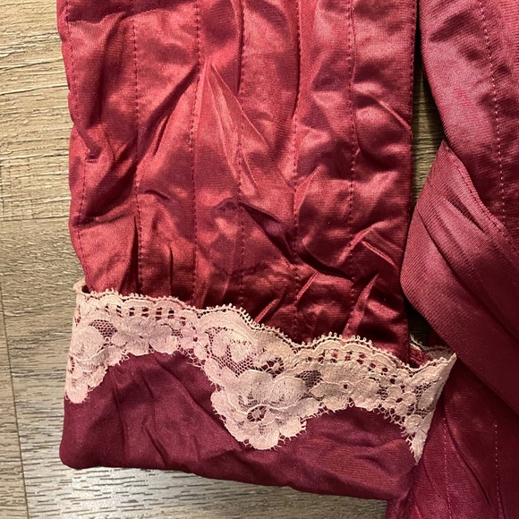 Vintage Robe - Picture 3 of 4